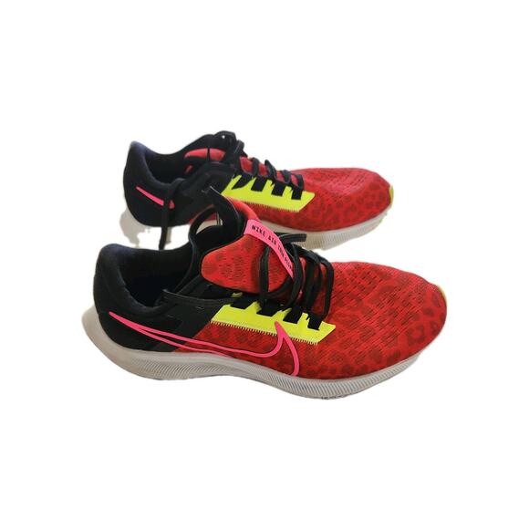 Nike Shoes - Nike Air Zoom Pegasus 38 Chile Red Hyper Pink Size 9 Shoes